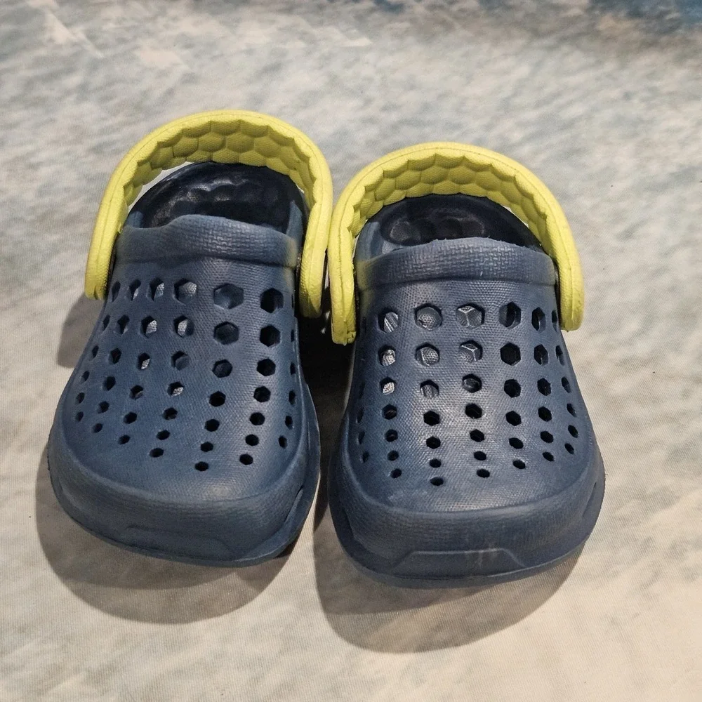 Toddler‎ Shoe Bundle Size 4/5 Joybees Clogs Size 5 Cat & Jack Sandals